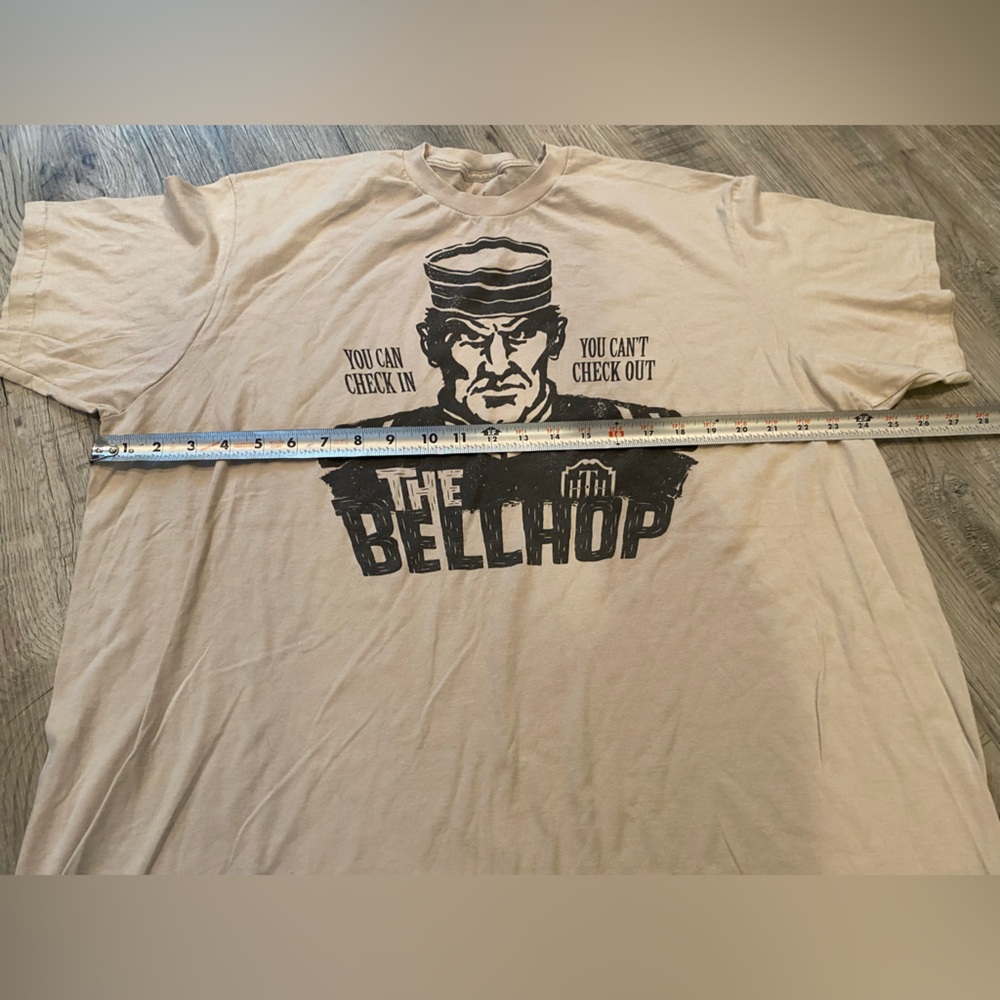 Disney Parks The Bellhop Size XXL Beige Short Sleeve T-Shirt Tower Of Terror - Picture 4 of 5